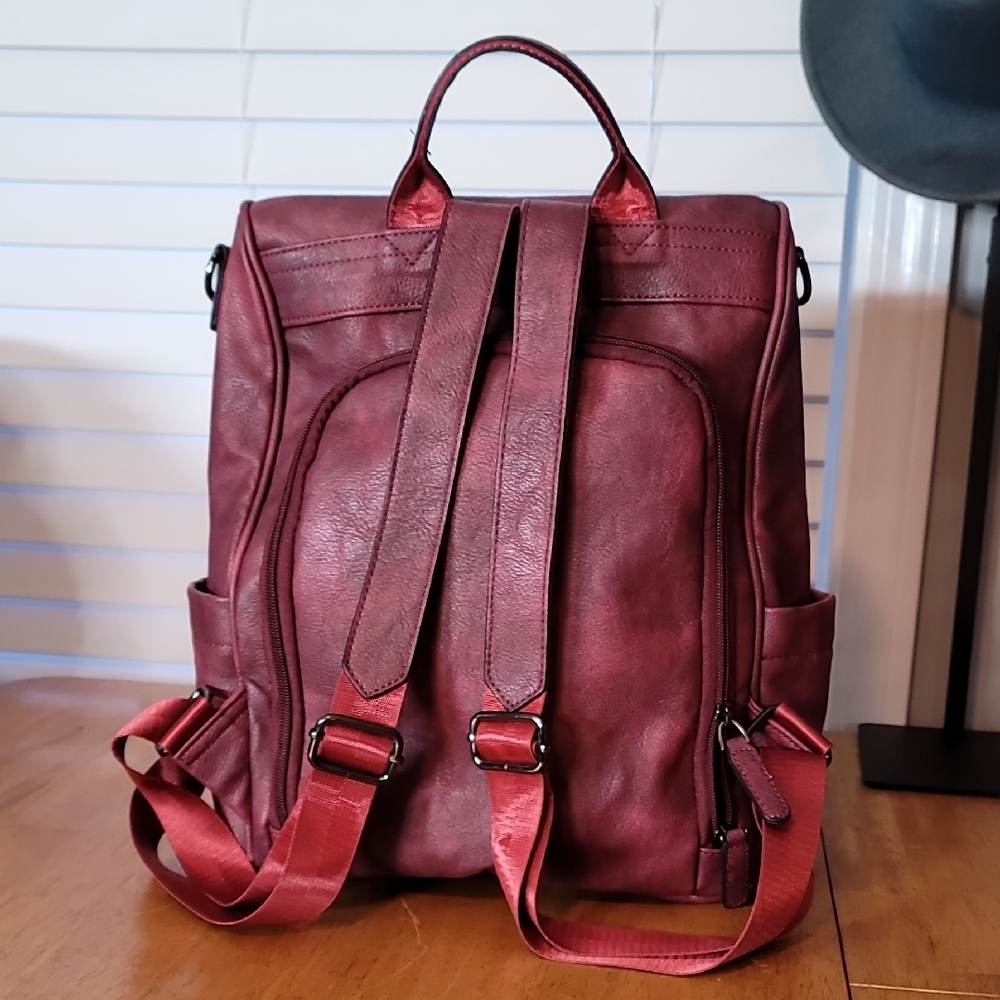 Deep Red Leather Backpack - Picture 9 of 10